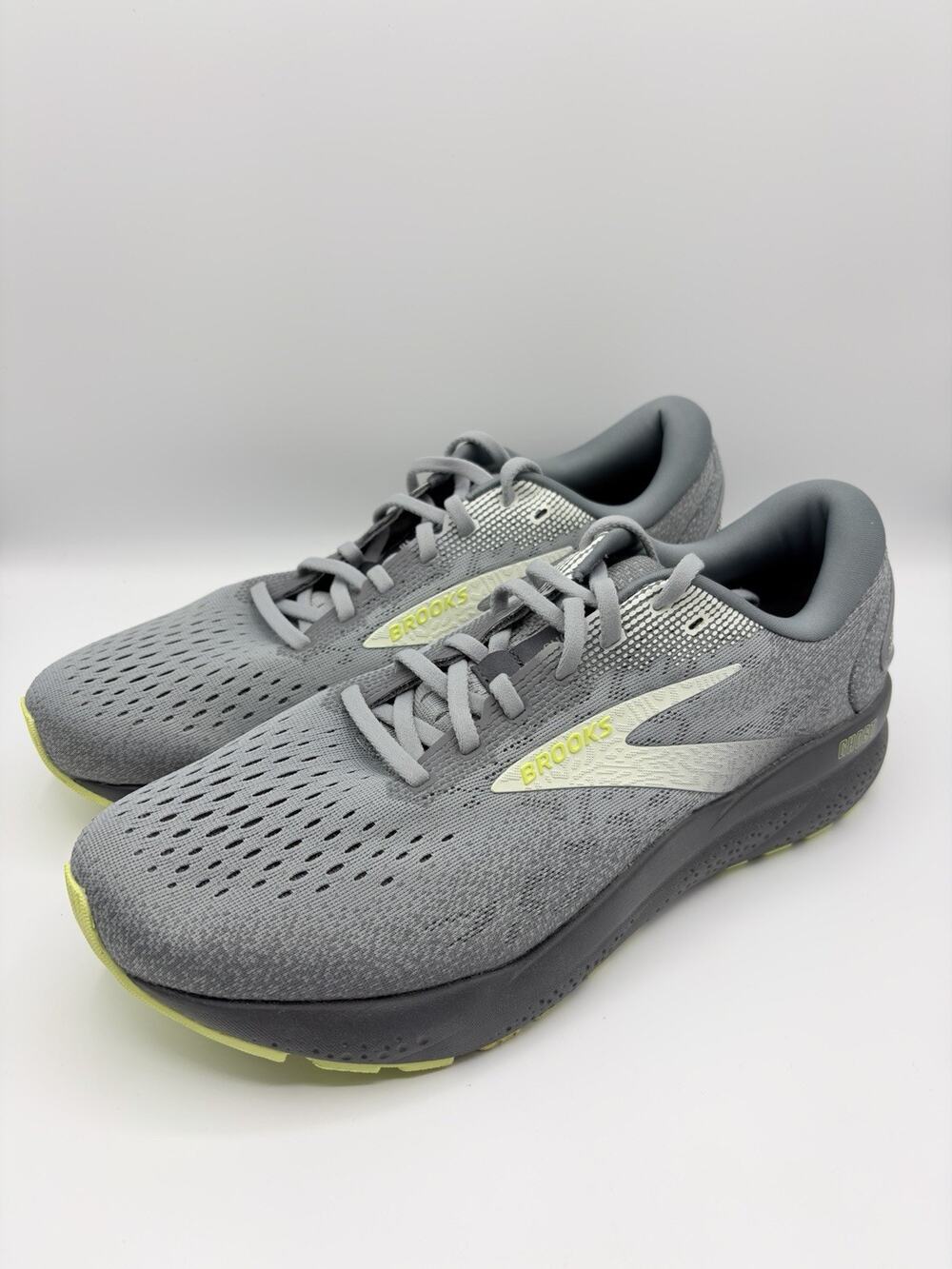 Brooks Ghost 16 Mens Sz 10.5 Wide 2E Grey Black Lime Running Shoes Sneakers NWOB